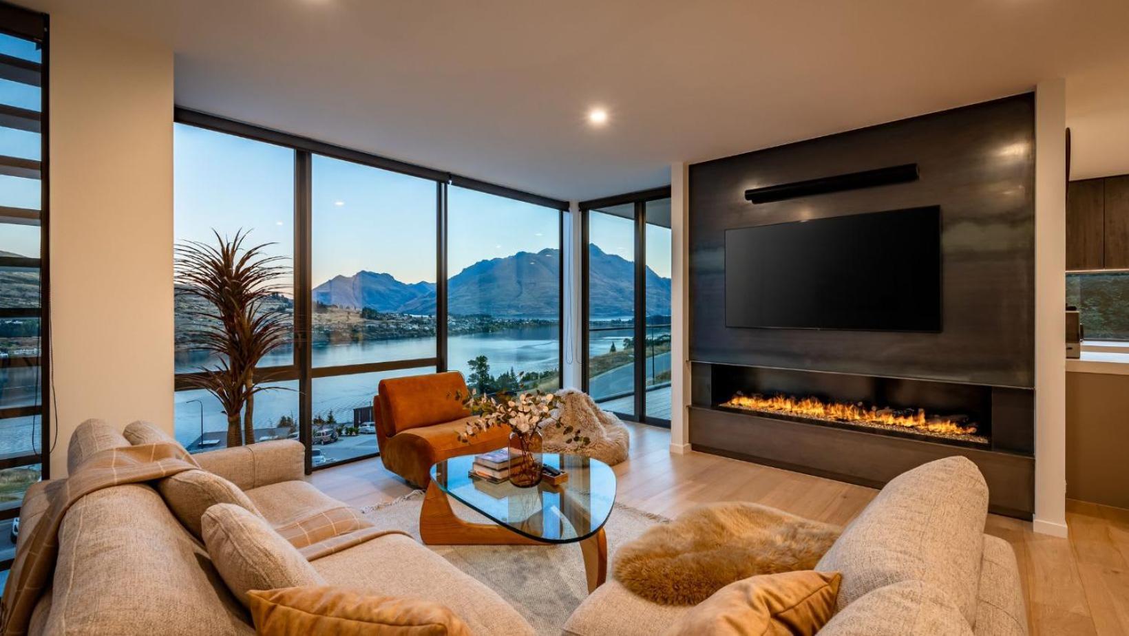 Villa The Tiers- Hot Tub- Ac- Bbq- Free Parking Queenstown Exterior foto