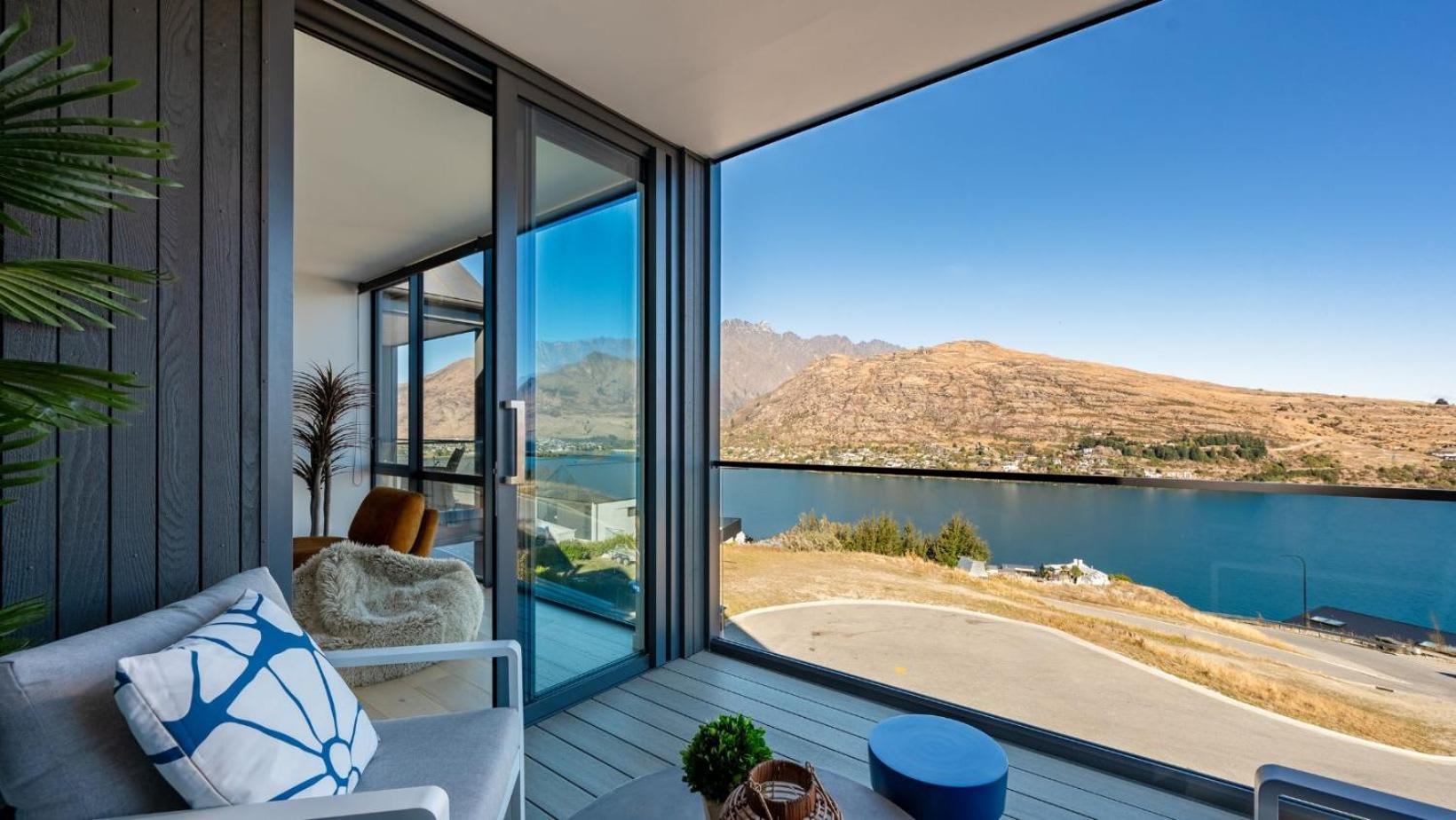Villa The Tiers- Hot Tub- Ac- Bbq- Free Parking Queenstown Exterior foto